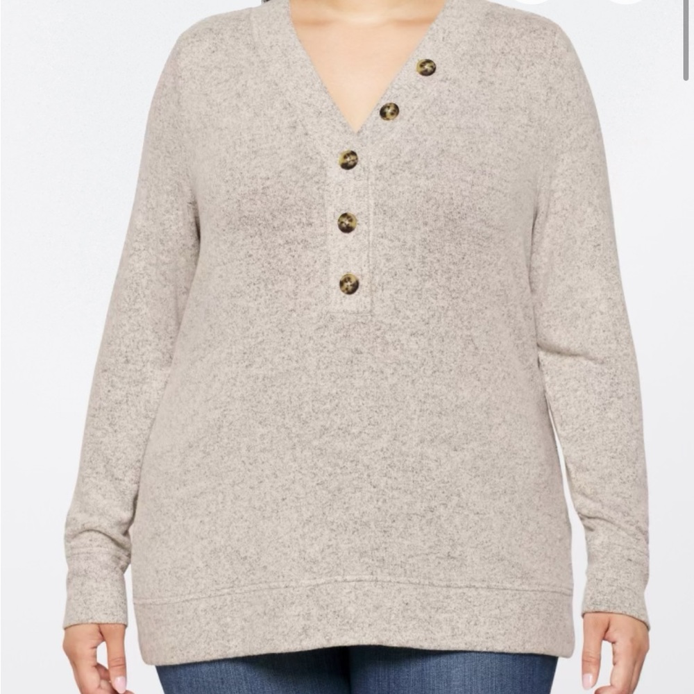 Market & Spruce V-Neck Sweater in Light Beige